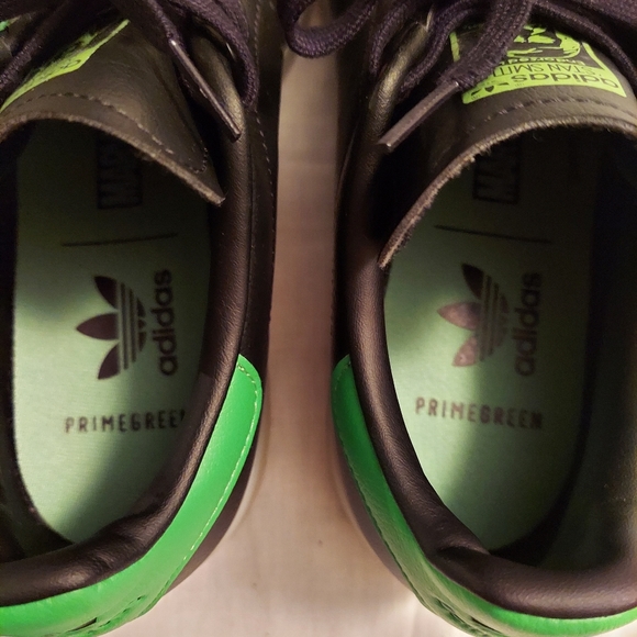 Adidas Stan Smith 'Marvel Hulk Smash' - Picture 7 of 8